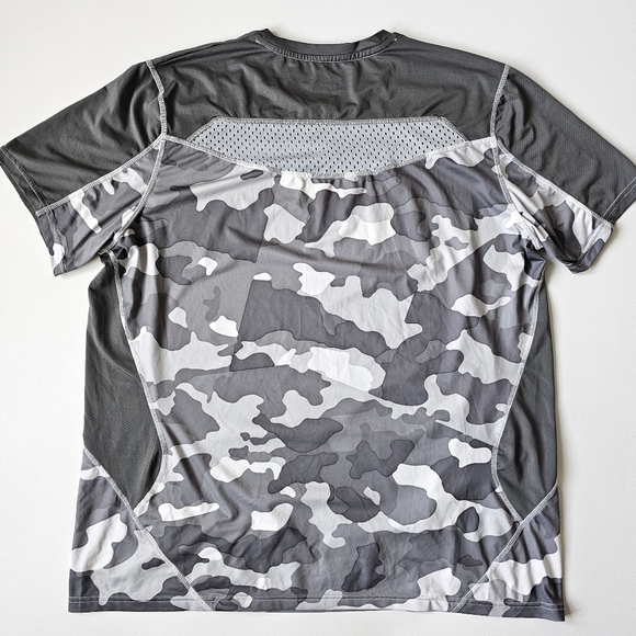 Champion Power Core DuoDry+ Men’s XL Gray Camo Performance Athletic Shirt - Picture 10 of 10